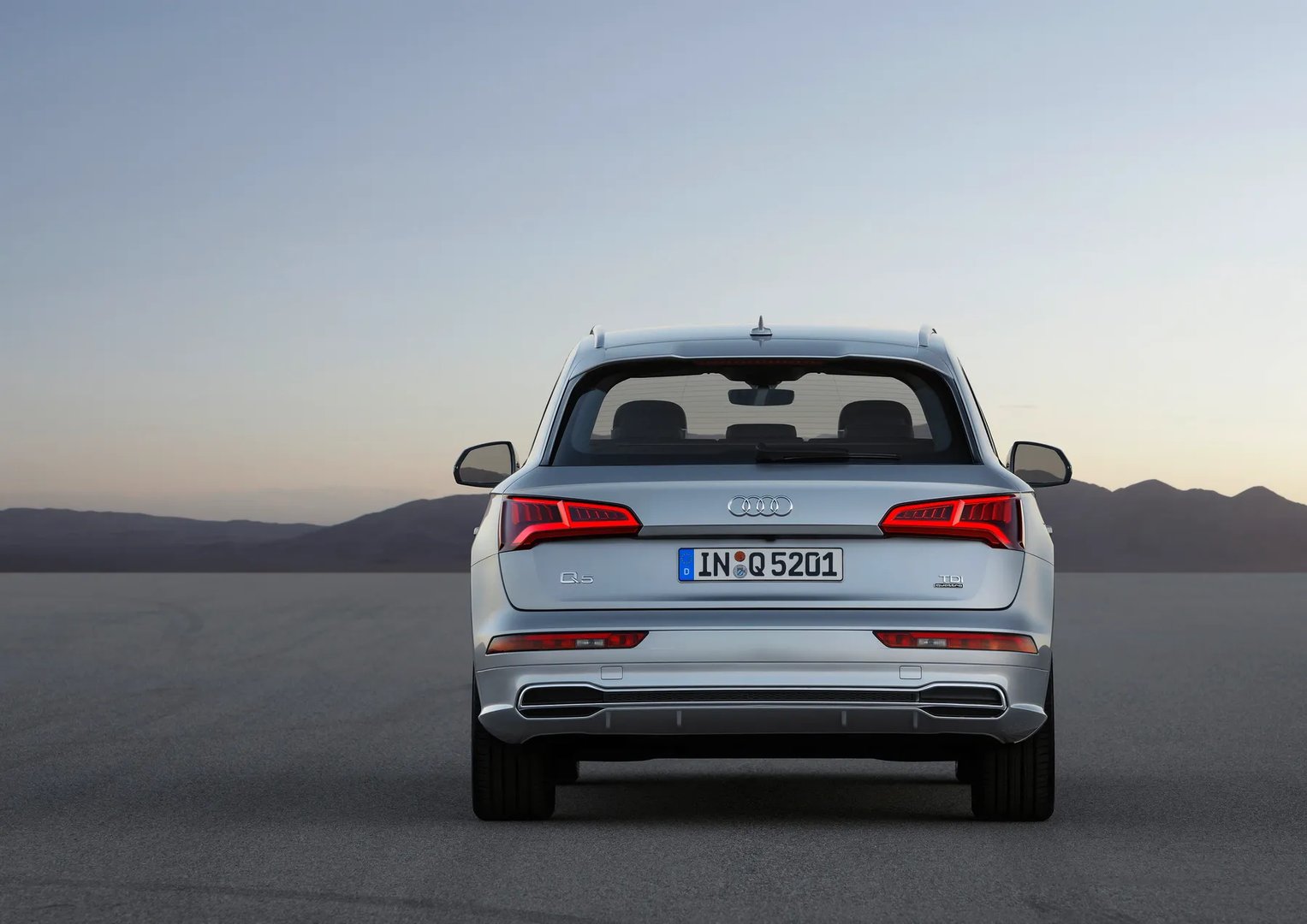 Audi_Q5_2_generation__SUV_5-doors__3.jpg