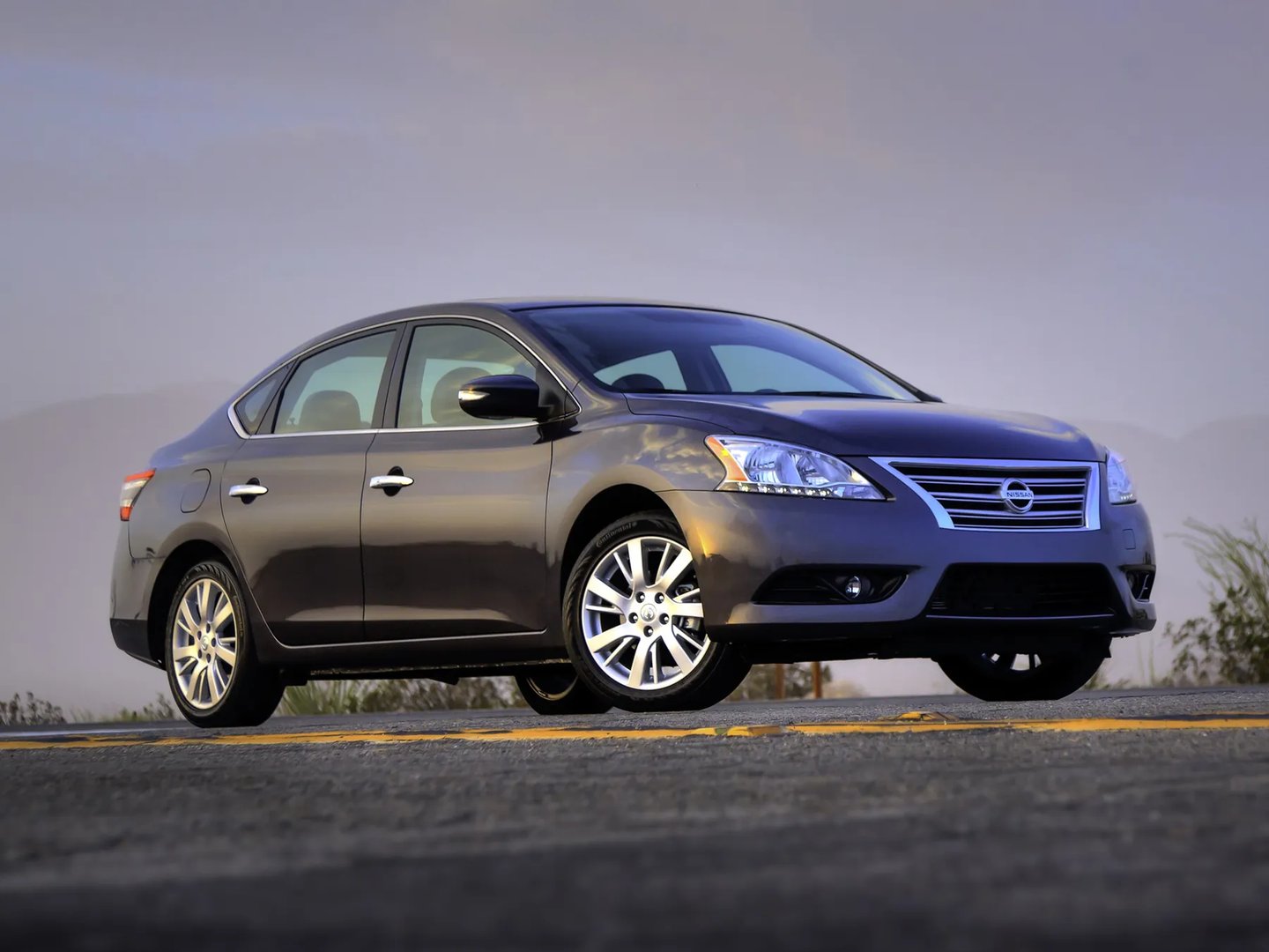 Nissan_Sentra_7_generation__Sedan__6.jpg