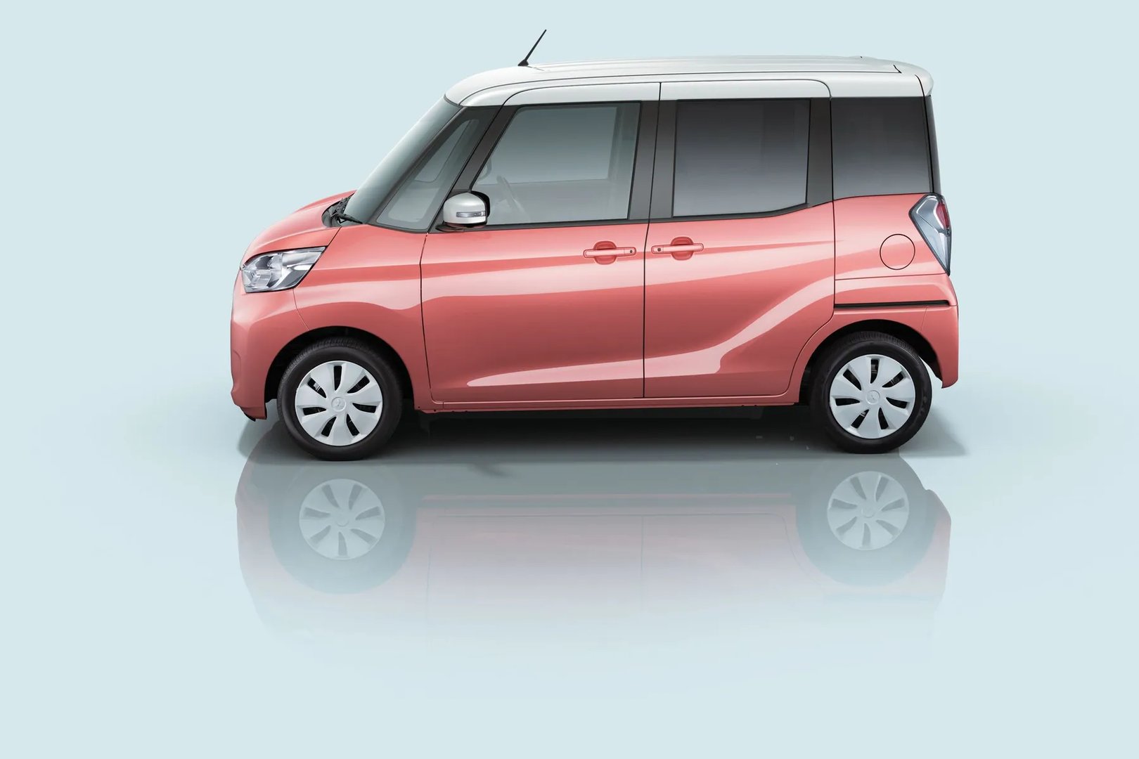 Mitsubishi_eK_Space_1_generation_restyling__Microvan__5.jpg