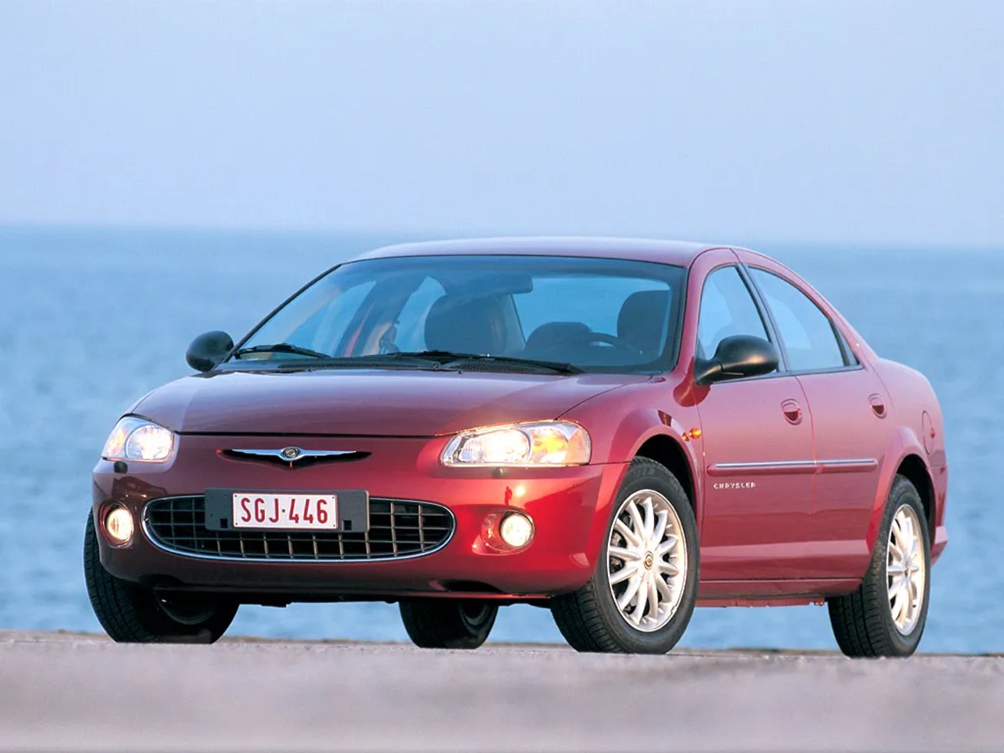 Chrysler_Sebring_2_generation__Sedan__4.jpg