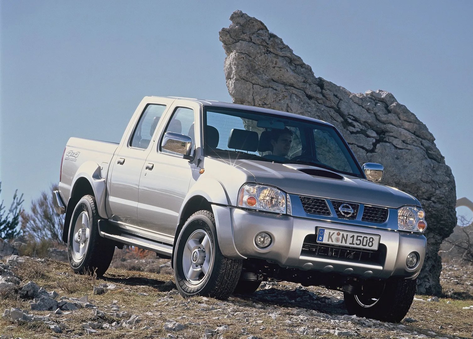 Nissan_Navara_2_generation__Pickup_double-cab__1.jpg