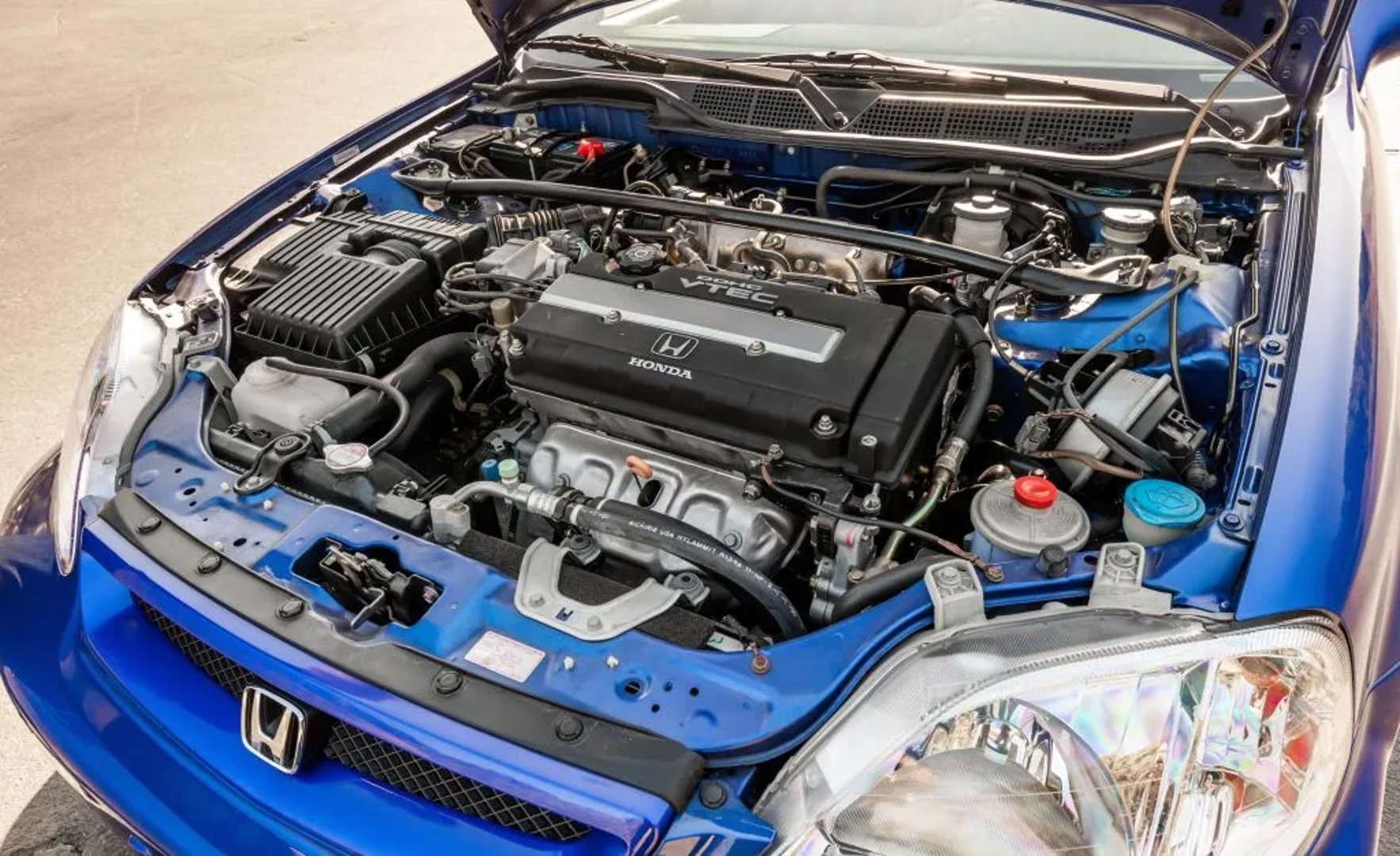 Honda_Civic_6_generation_restyling__Coupe__7.jpg