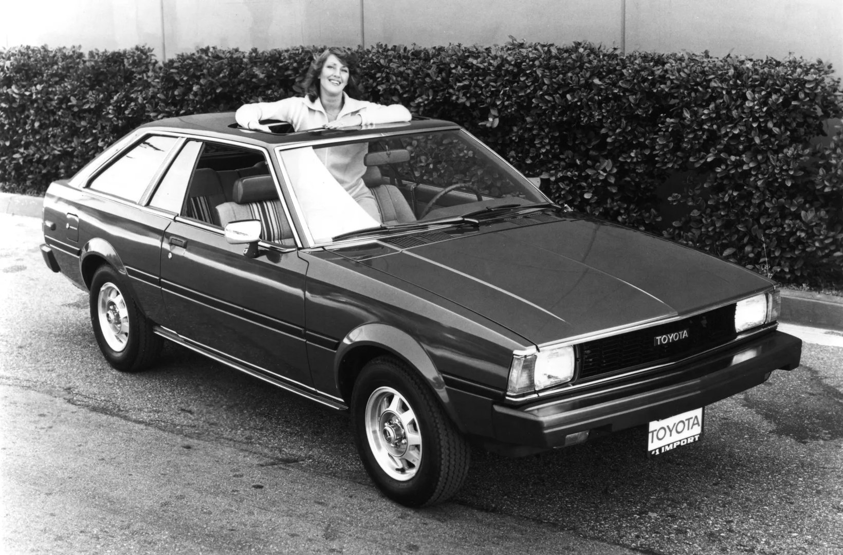 Toyota_Corolla_4_generation__Liftback__2.jpg