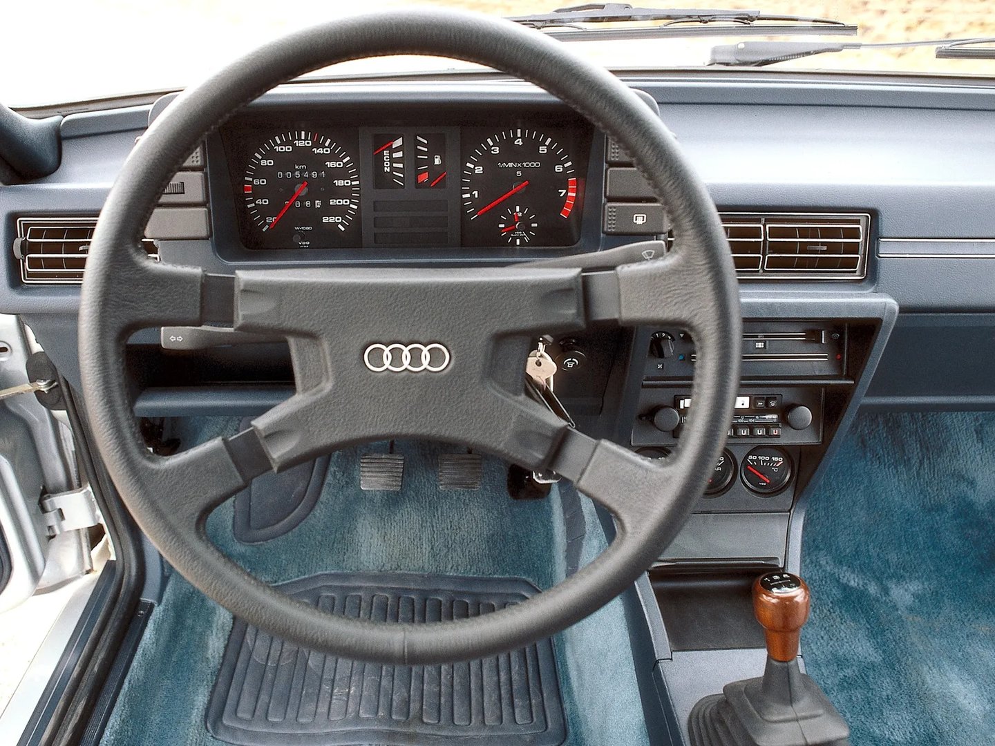 Audi_Coupe_1_generation__Coupe__13.jpg