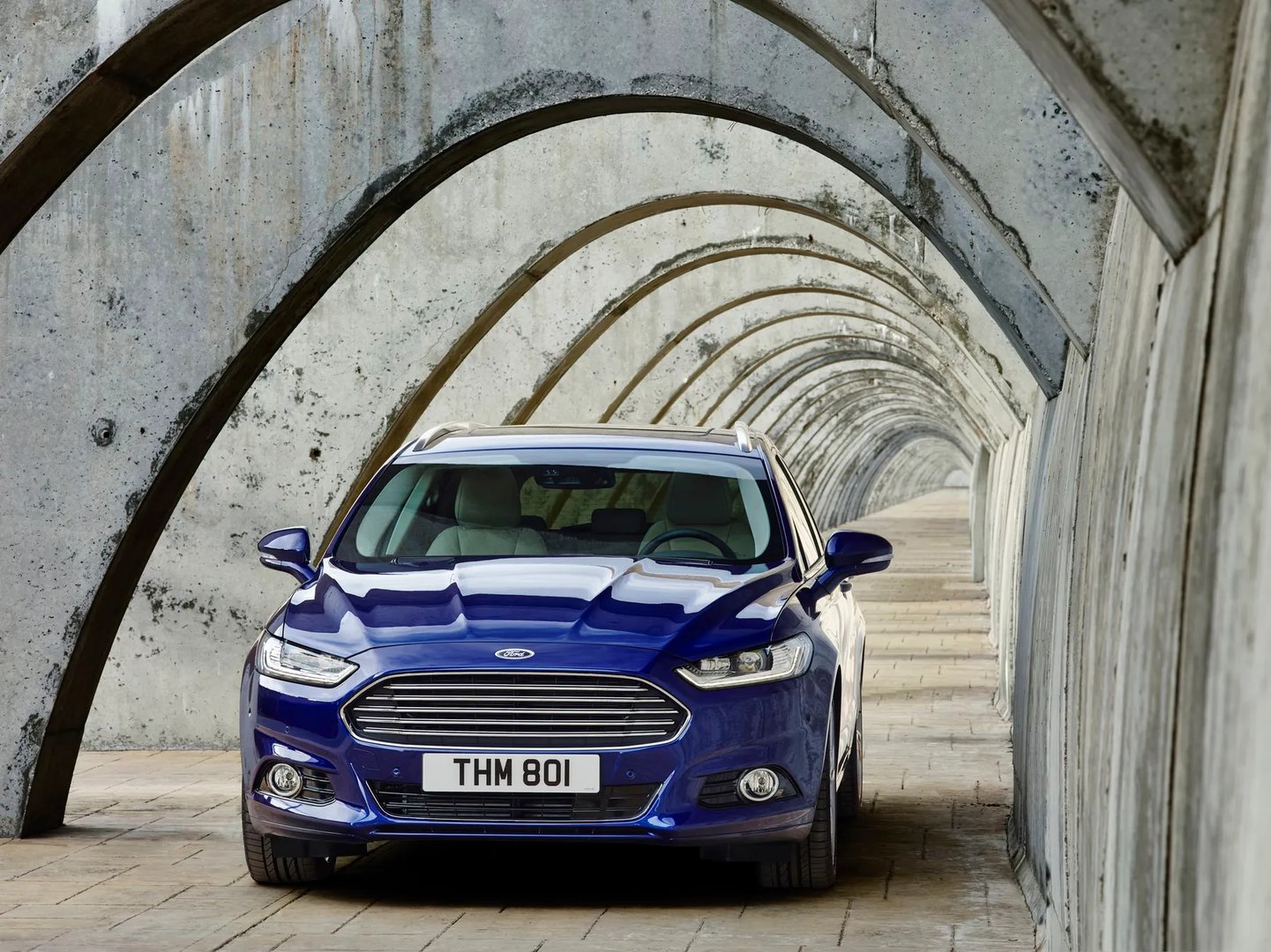 Ford_Mondeo_5_generation__Estate_5-door__5.jpg