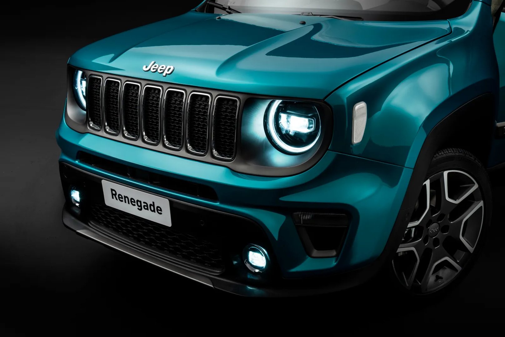 Jeep_Renegade_1_generation_restyling__SUV_5-doors__4.jpg