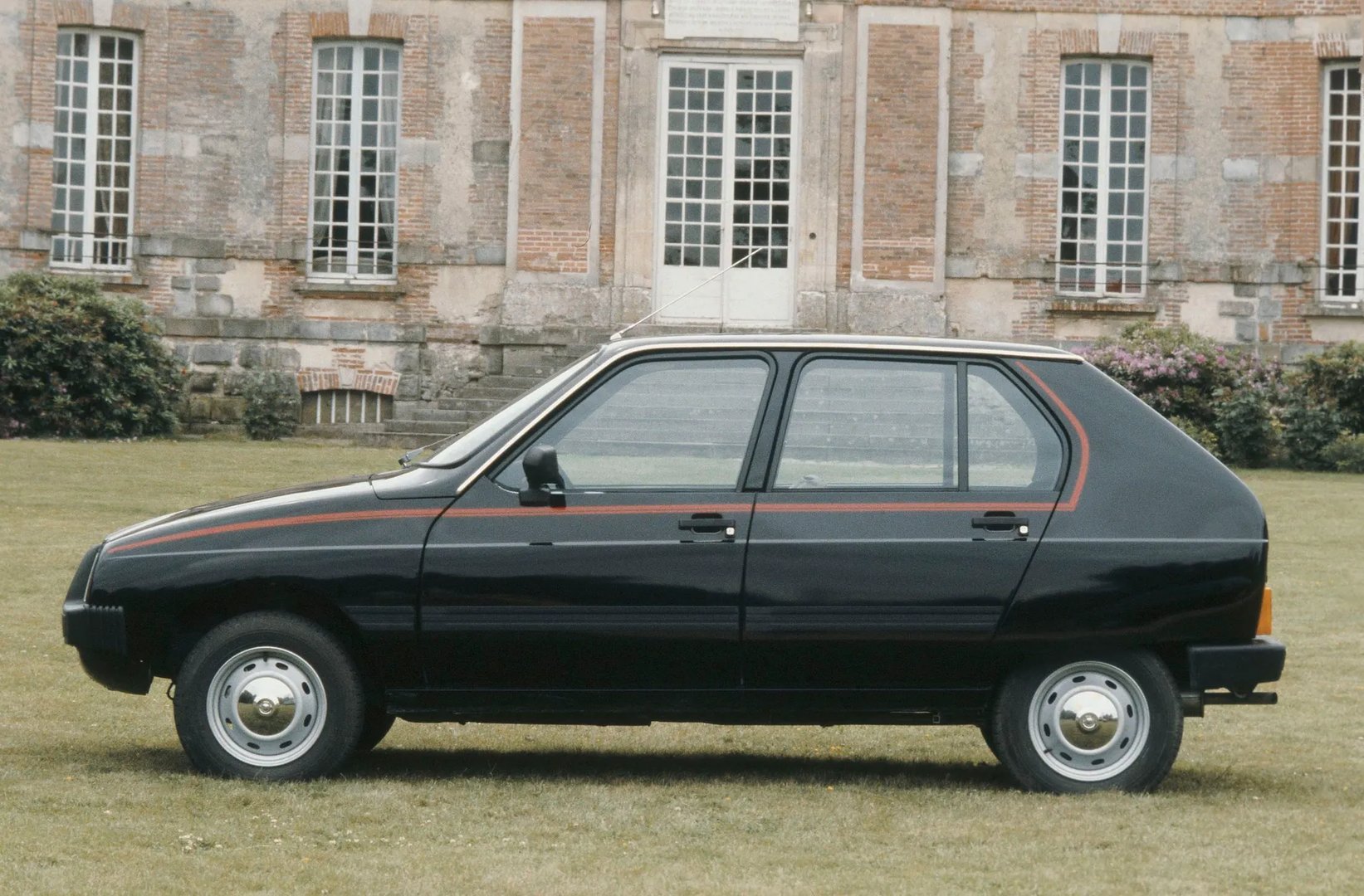 Citroen_Visa_1_generation__Mini_5-doors__8.jpg