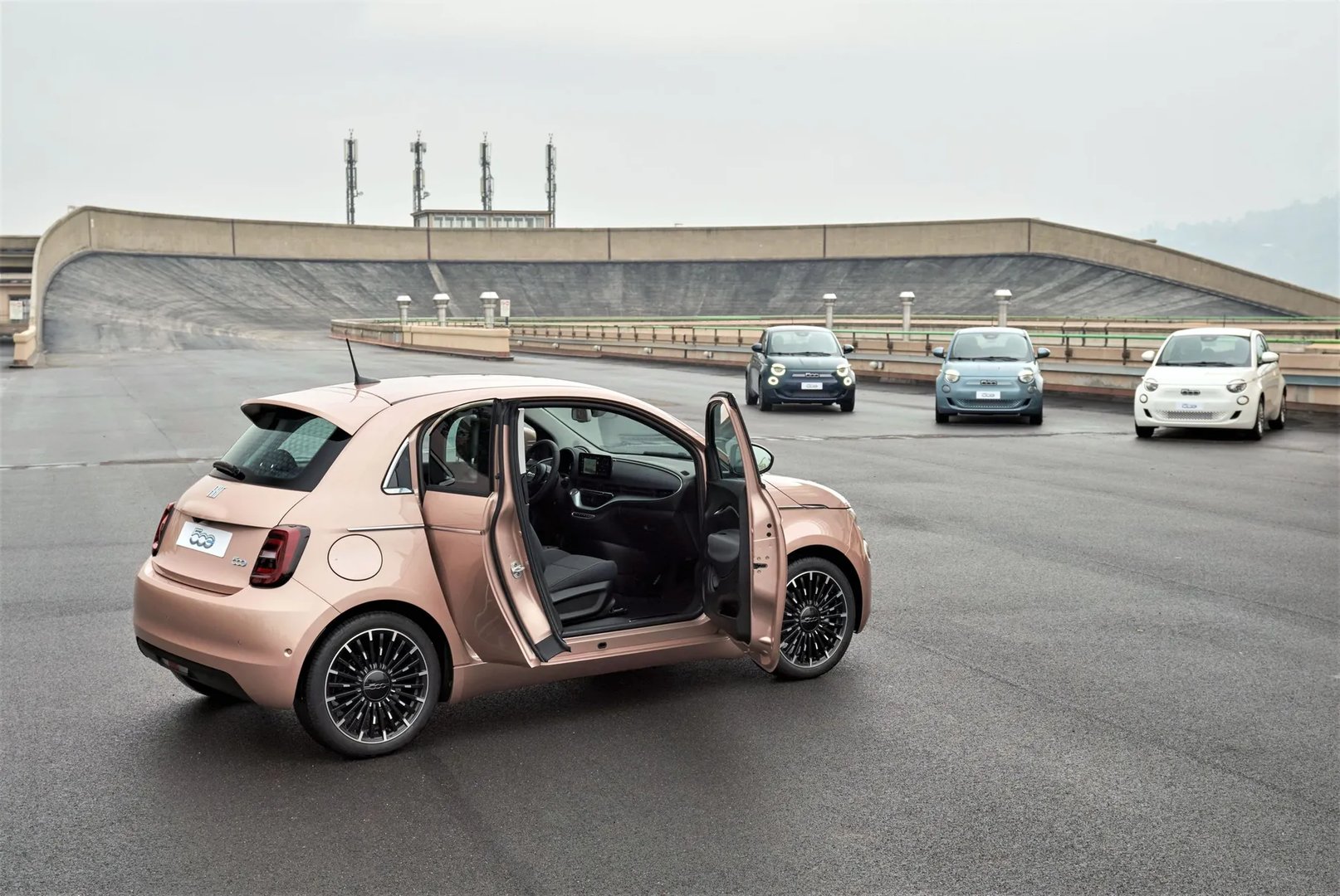 Fiat_500_3_generation__Mini_5-doors__7.jpg