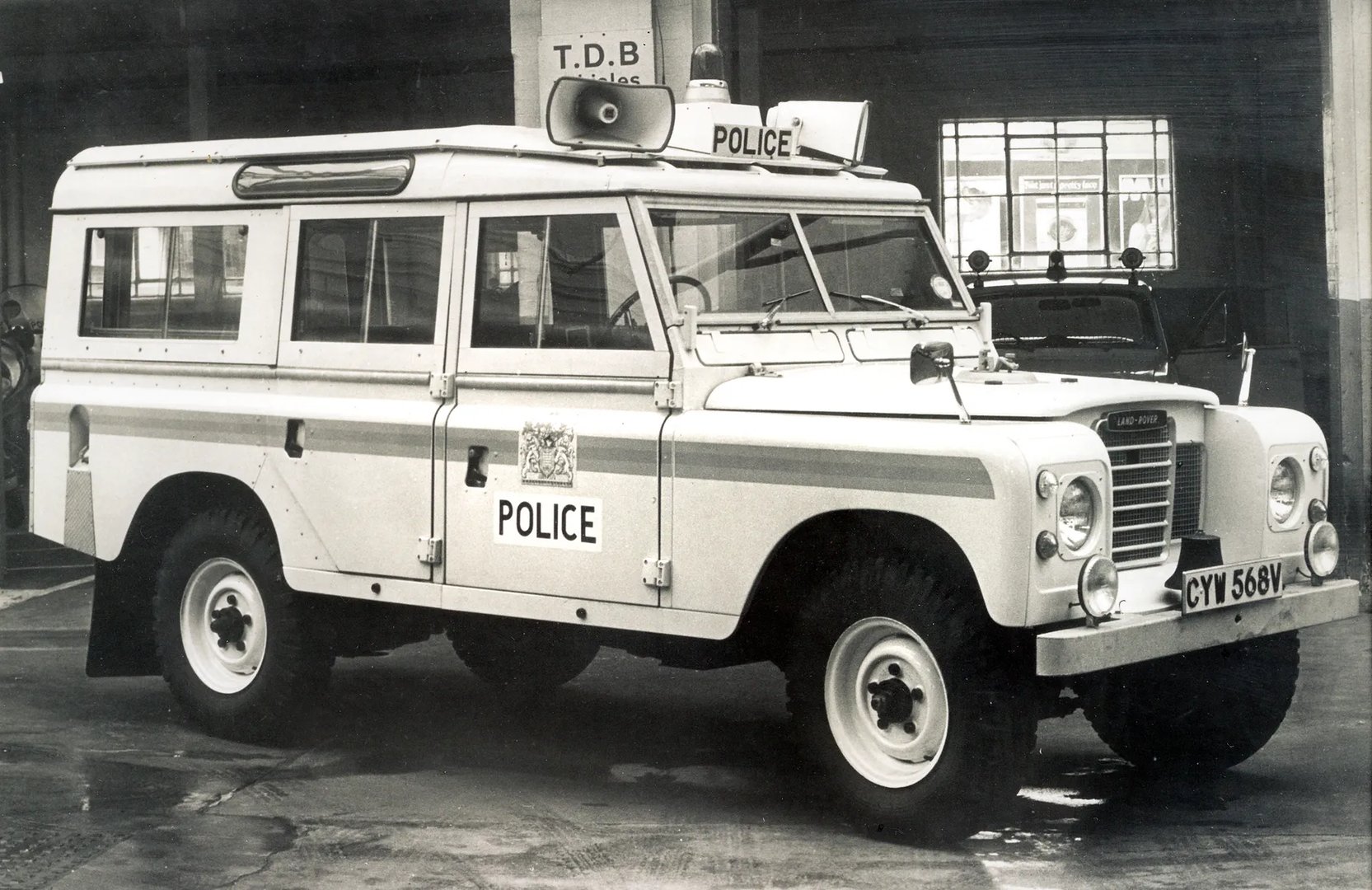 Land Rover_Series_III_1_generation__SUV_5-doors__1.jpg