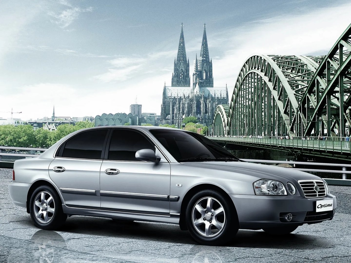Kia_Optima_1_generation_restyling__Sedan__2.jpg