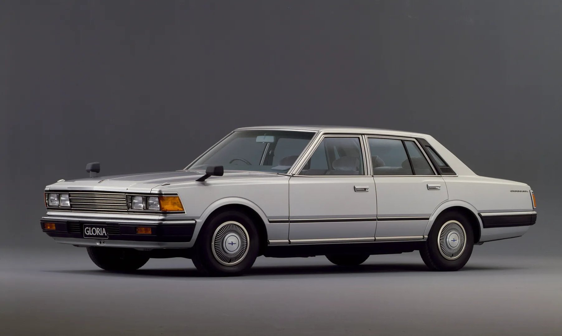 Nissan_Gloria_6_generation__Sedan__3.jpg