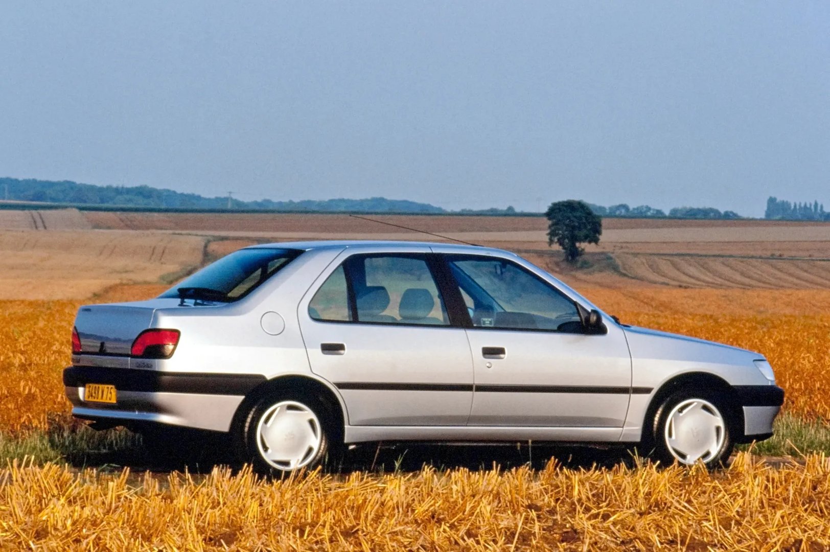 Peugeot_306_1_generation__Sedan__3.jpg