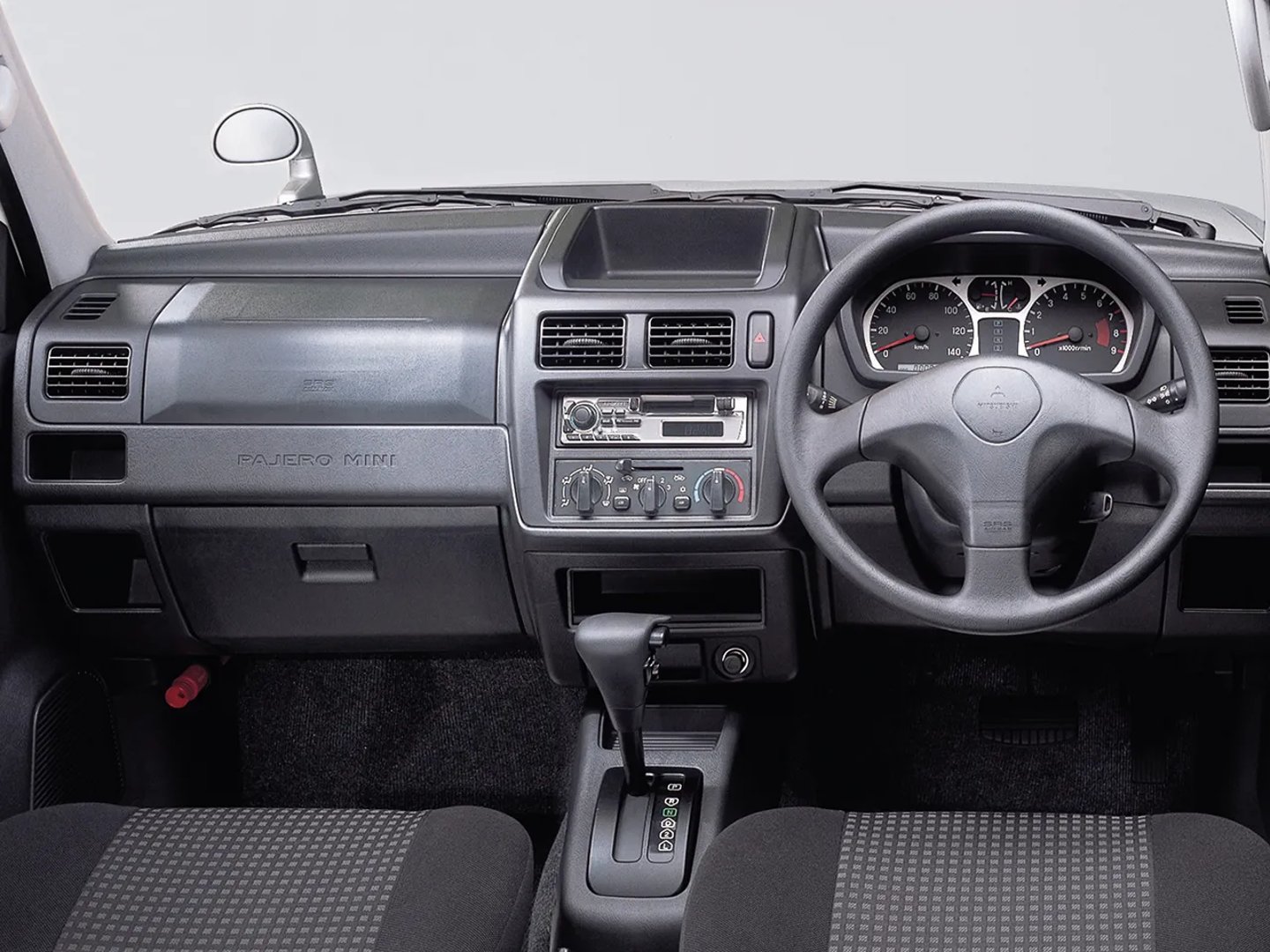 Mitsubishi_Pajero_Mini_2_generation__SUV_3-doors__8.jpg