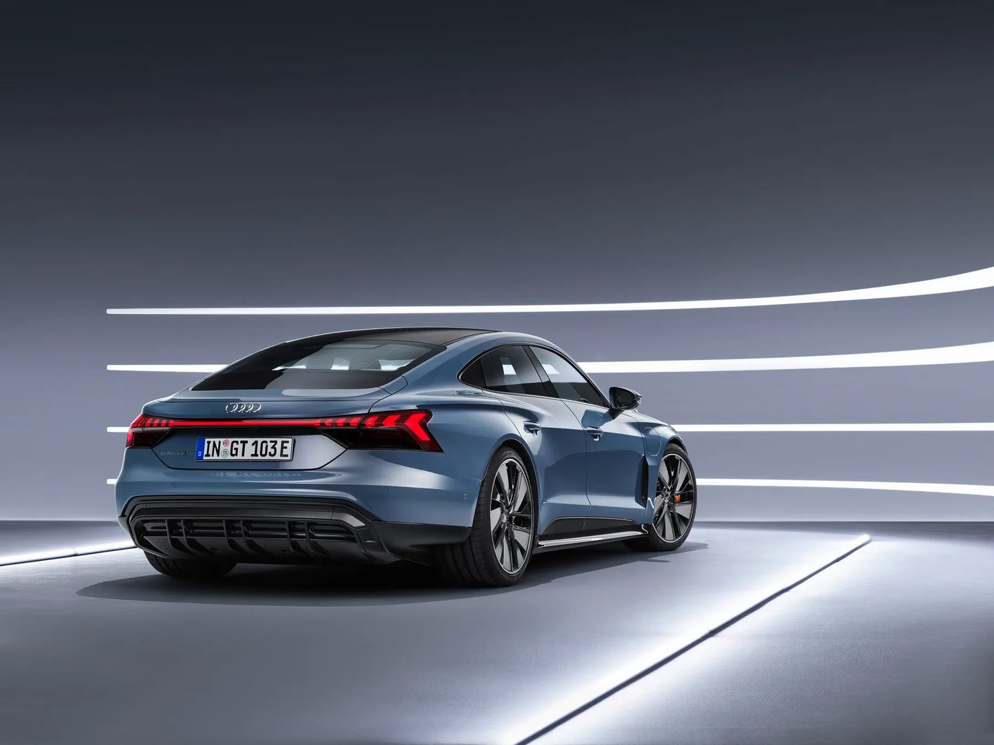 audi_e-tron_GT_1_generation__Sedan__2.jpg
