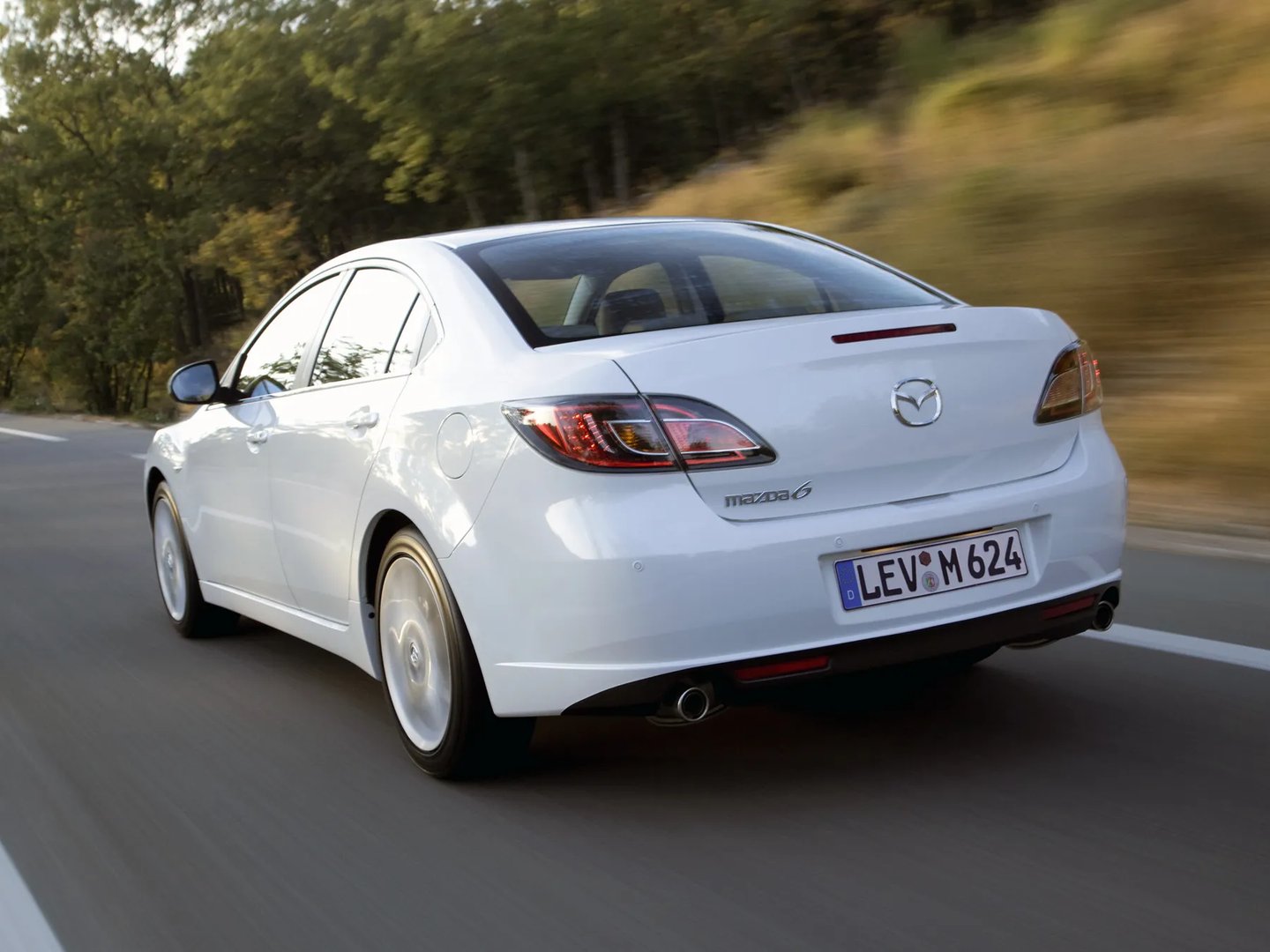 Mazda_6_2_generation__Sedan__5.jpg