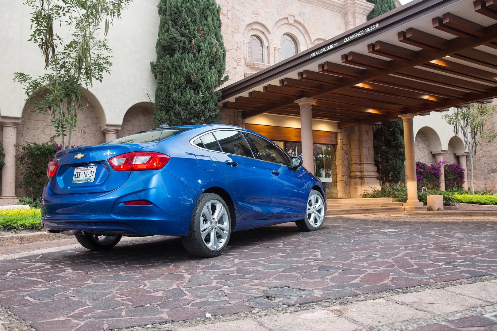 Chevrolet_Cruze_2_generation__Sedan__6.jpg