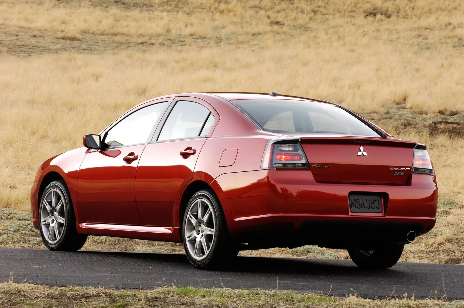 Mitsubishi_Galant_9_generation_restyling__Sedan__2.jpg