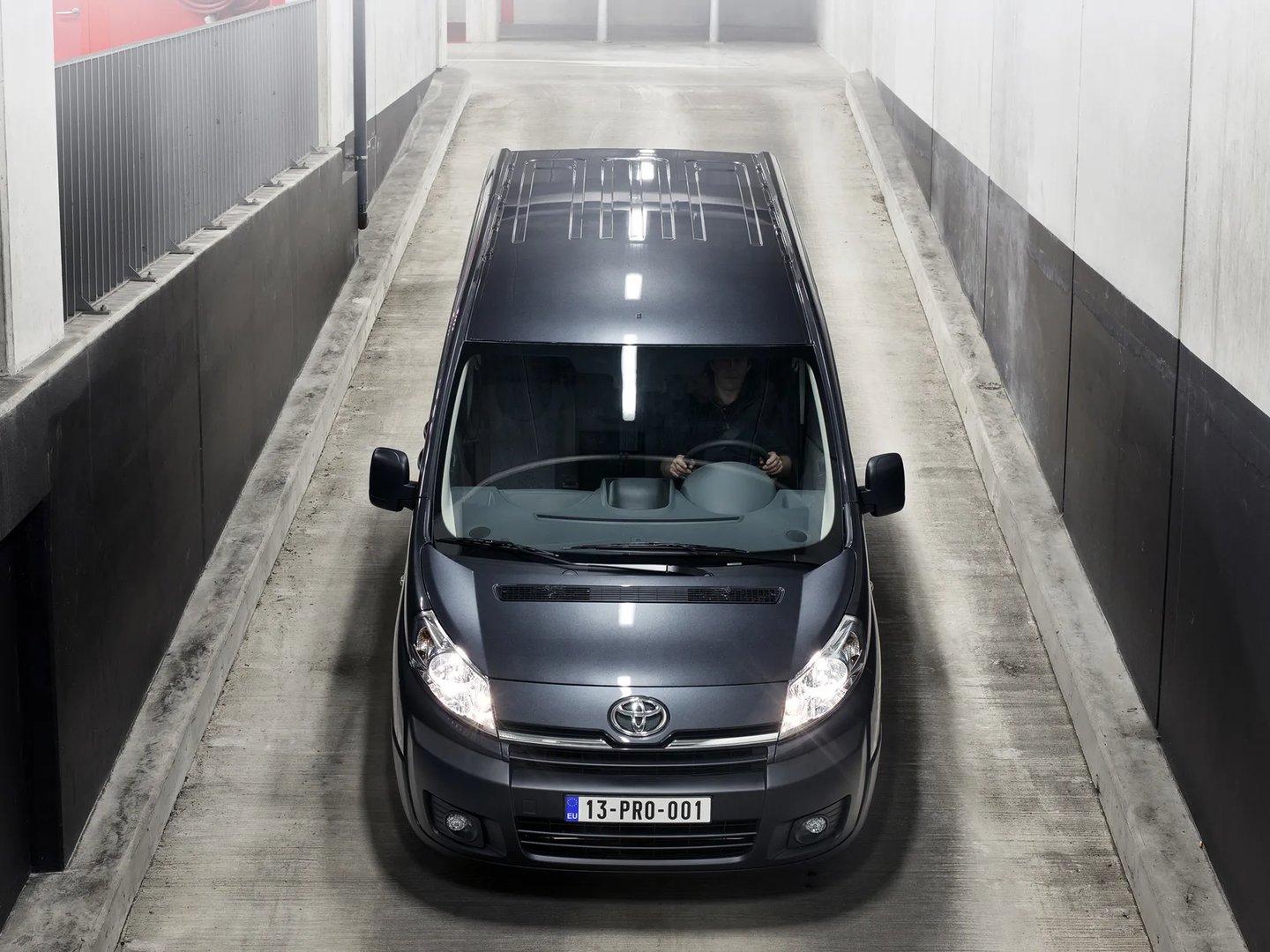 Toyota_ProAce_1_generation__Van__3.jpg