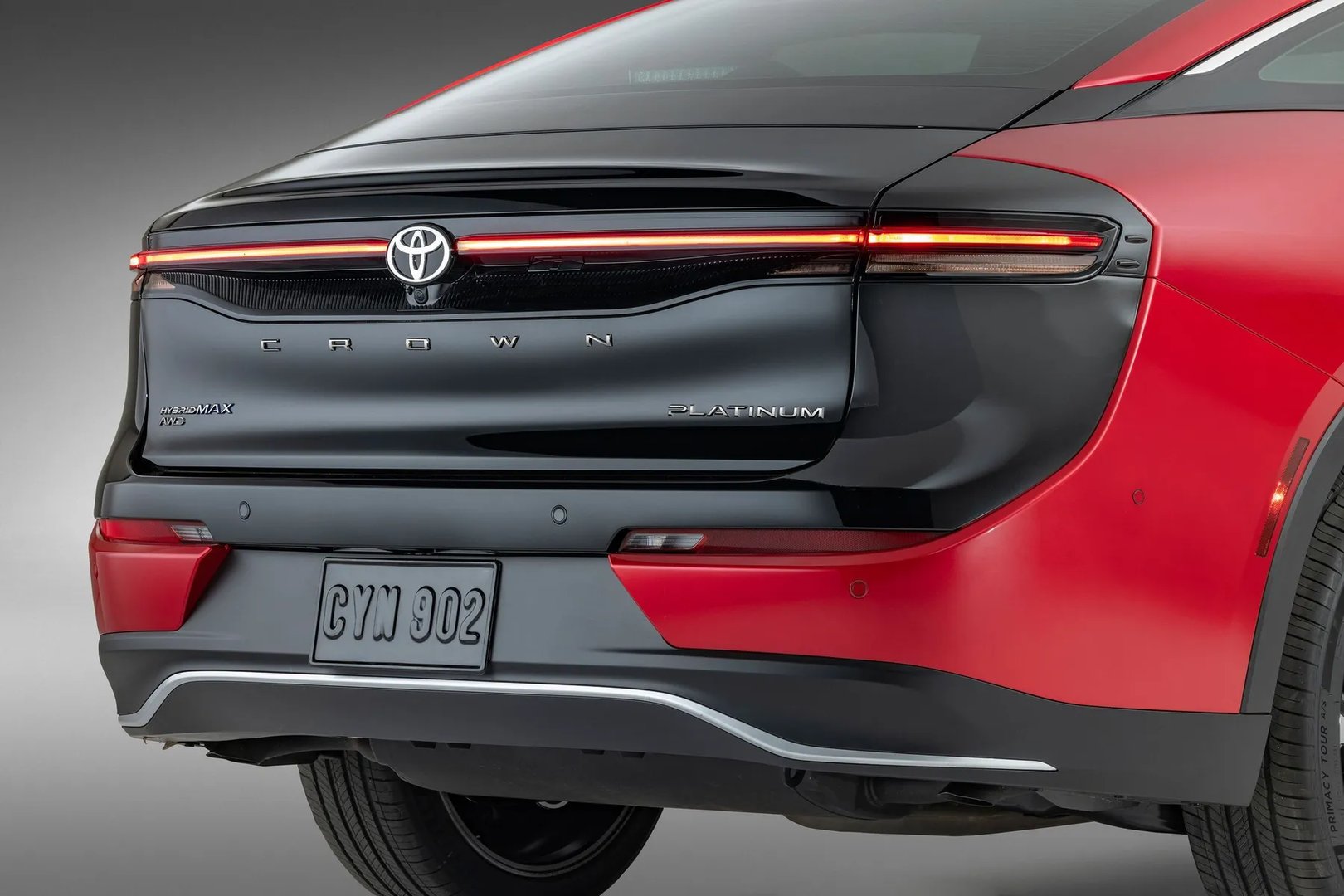 Toyota_Crown_16_generation__SUV_Coupe__10.jpg