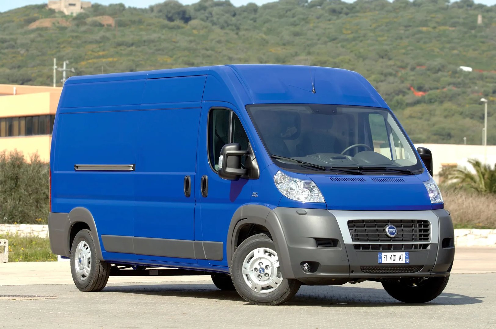 Fiat_Ducato_3_generation__Van_Long__2.jpg