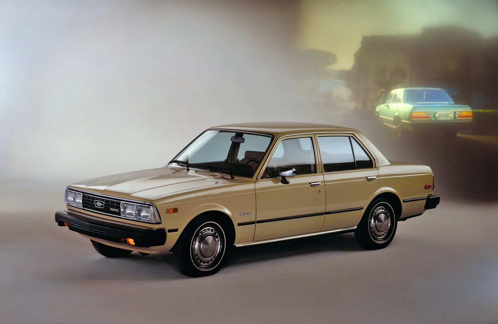 Toyota_Corona_6_generation__Sedan__2.jpg