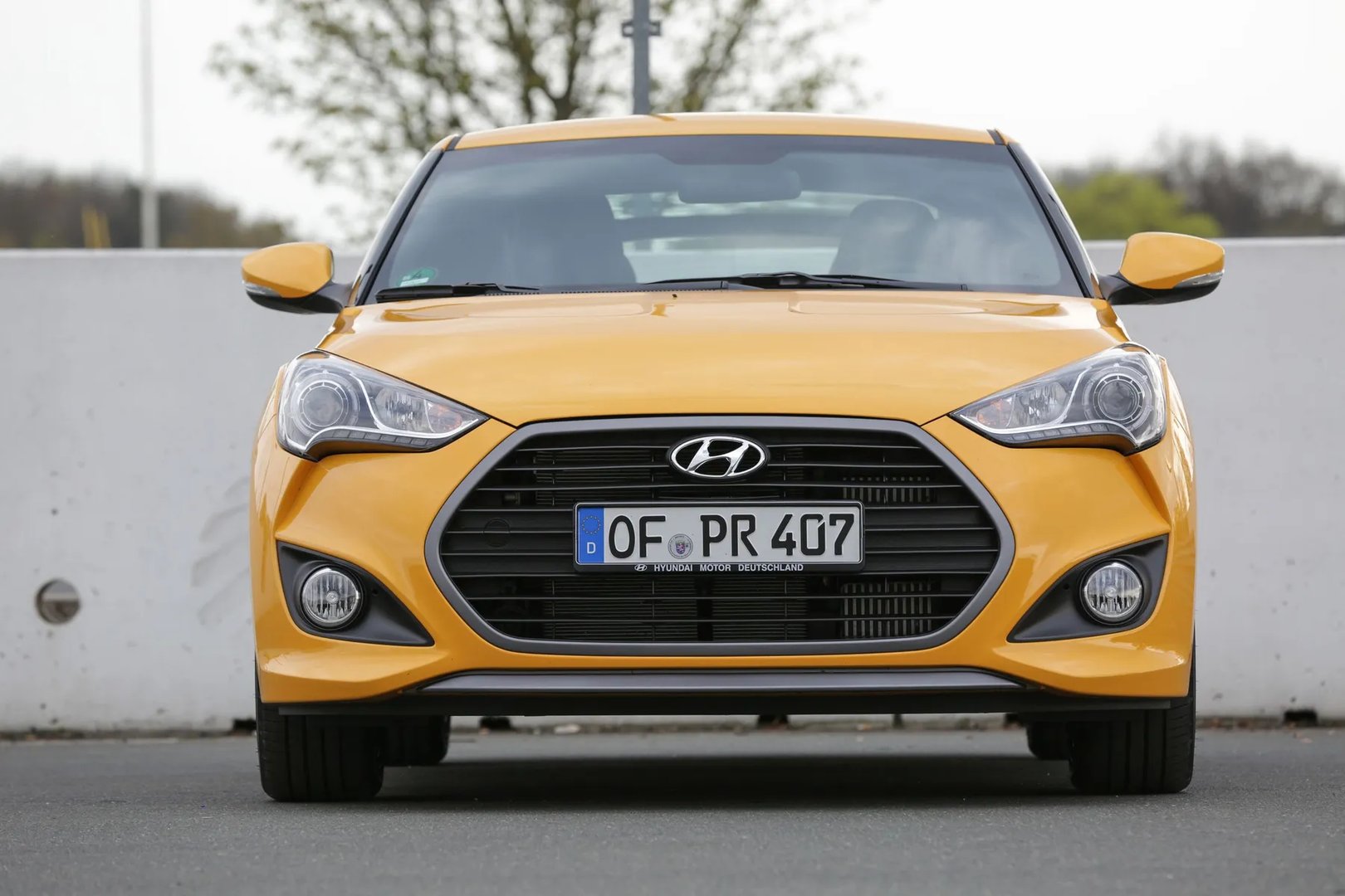 Hyundai_Veloster_1_generation_restyling__Hatchback_4-door__8.jpg