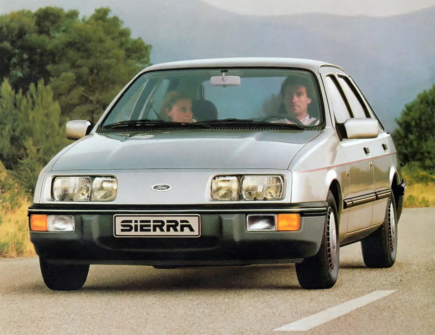 Ford_Sierra_1_generation__Hatchback_5-door__2.jpg