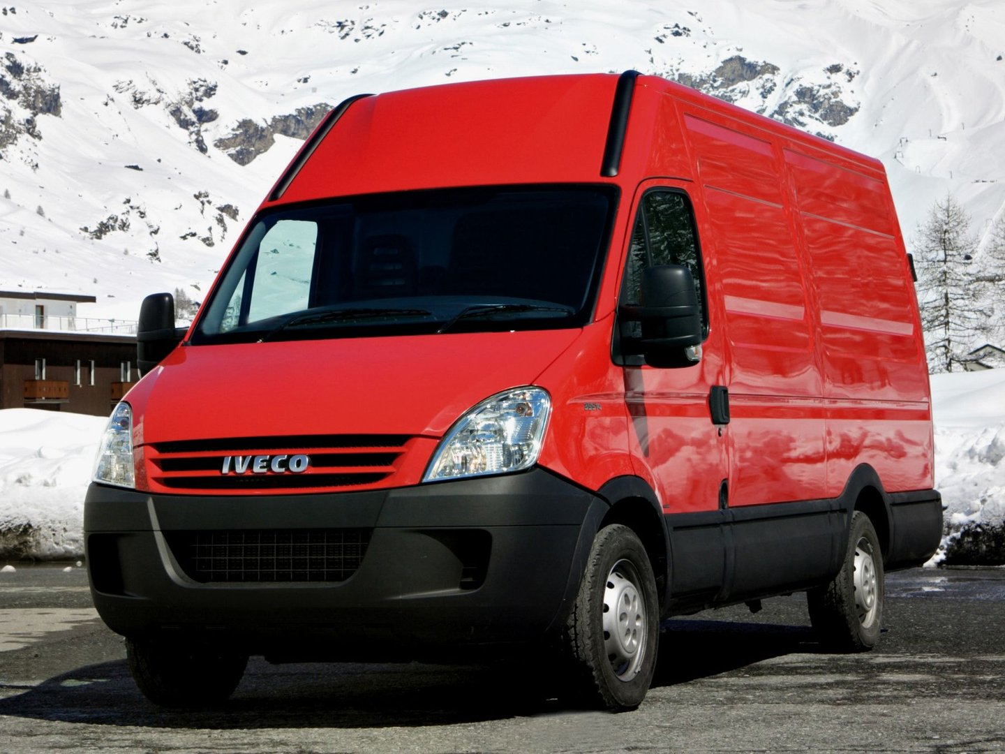 iveco_Daily_2_generation_restyling_1__Van__20.jpg