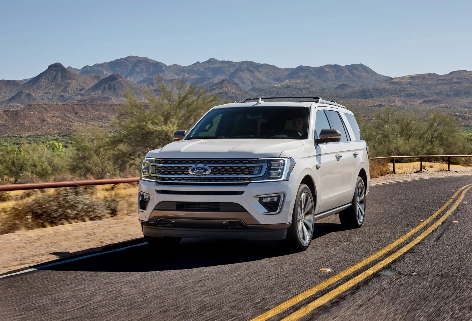 Ford_Expedition_4_generation__SUV_5-doors__7.jpg