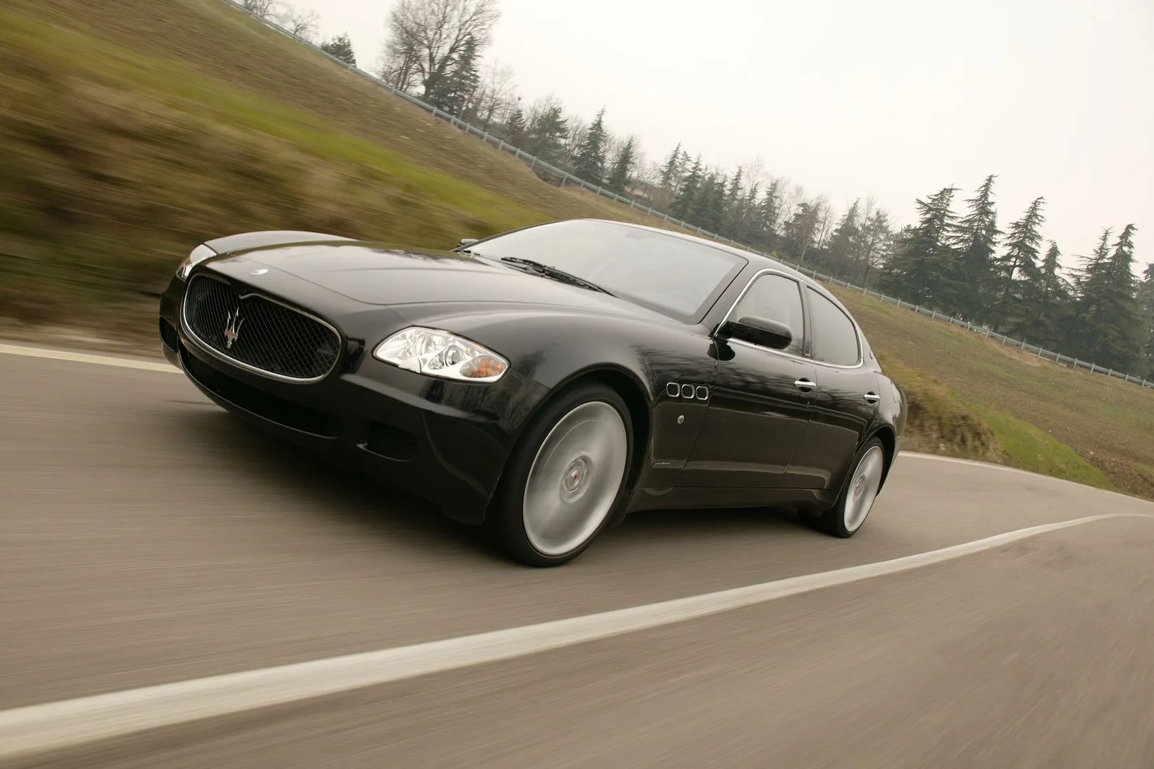 Maserati_Quattroporte_5_generation__Sedan__6.jpg
