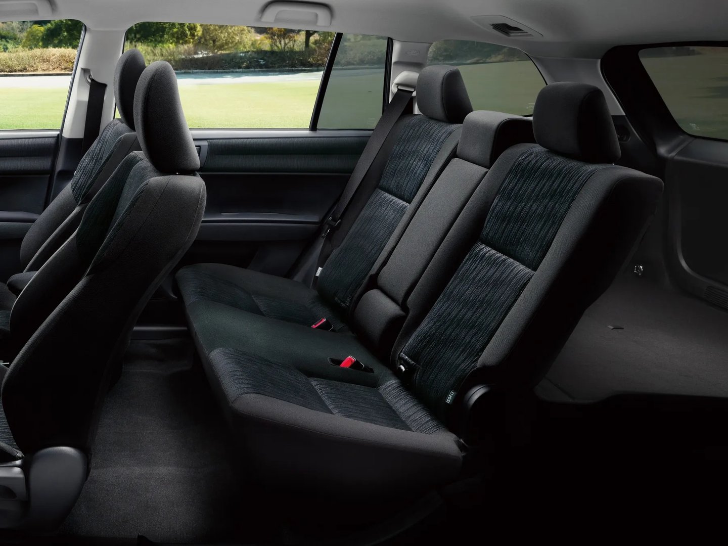 Toyota_Corolla_11_generation__Estate_5-door__6.jpg