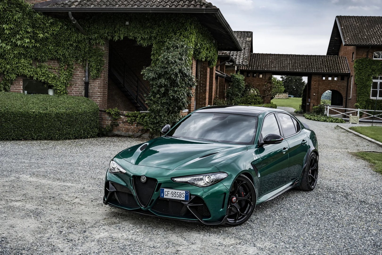 2 generation, restyling 
