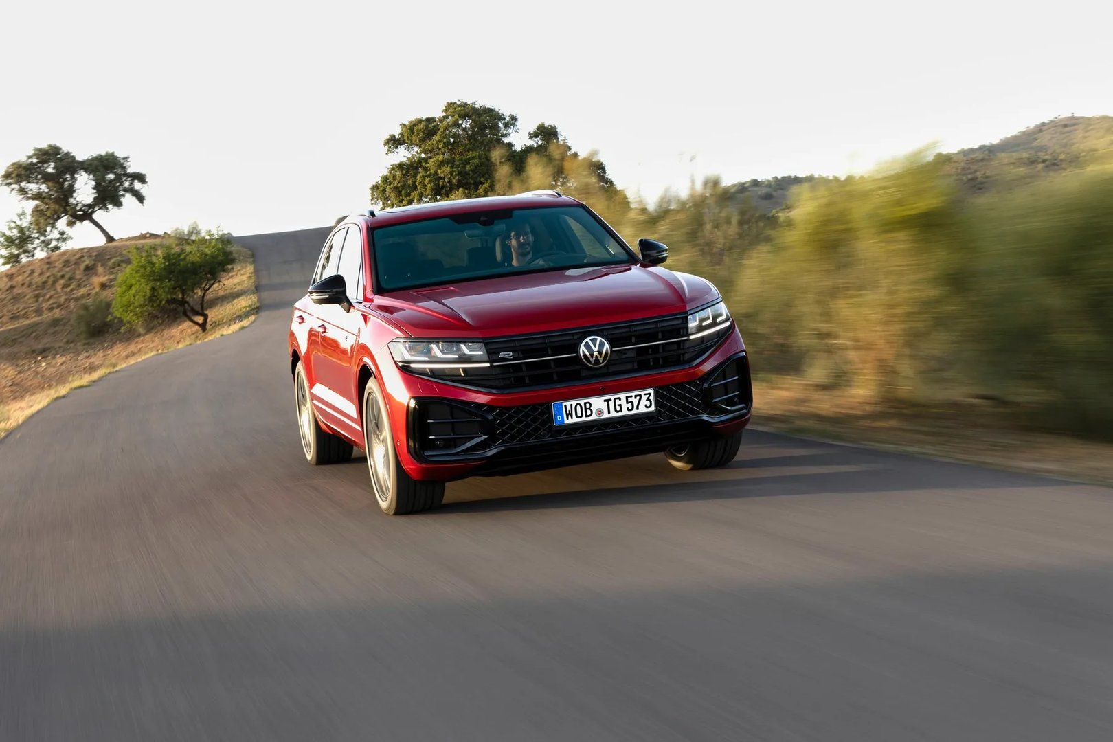 Volkswagen_Touareg_3_generation_restyling__SUV_5-doors__9.jpg