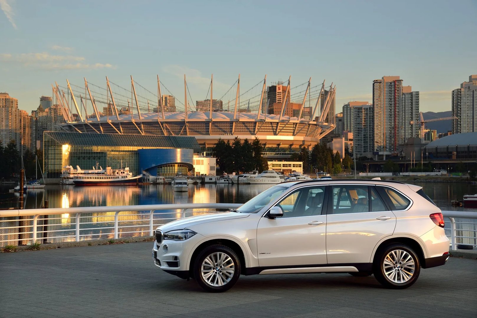 BMW_X5_3_generation__SUV_5-doors__9.jpg