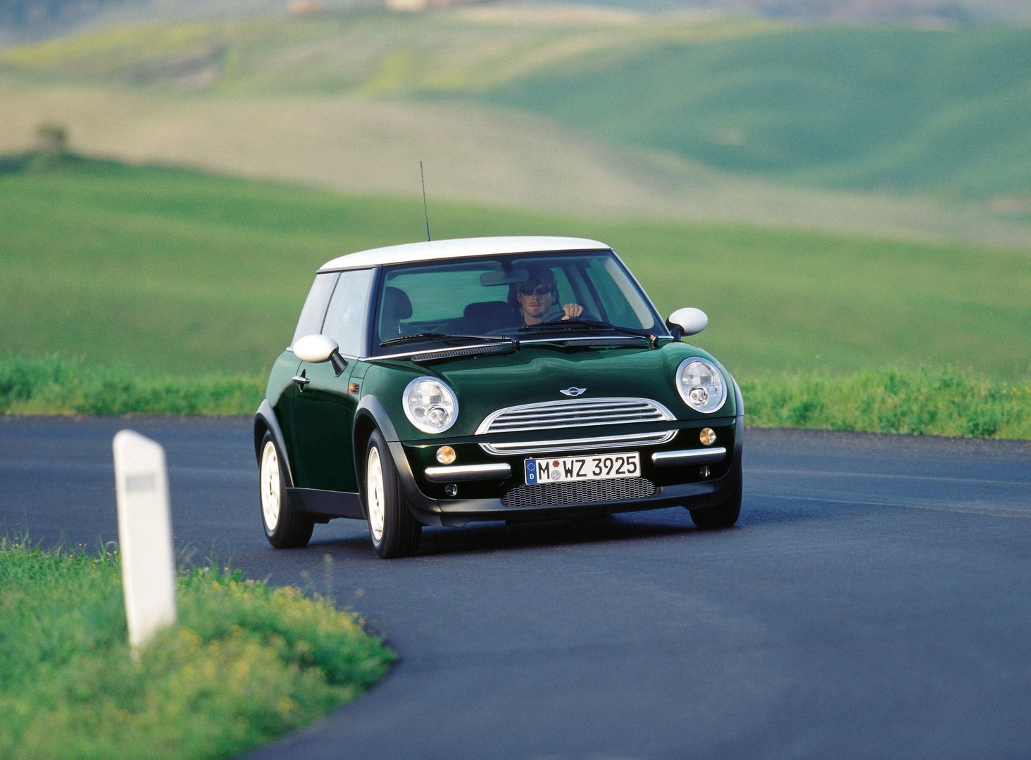 mini_Cooper_1_generation__Mini_3-doors__12.jpg