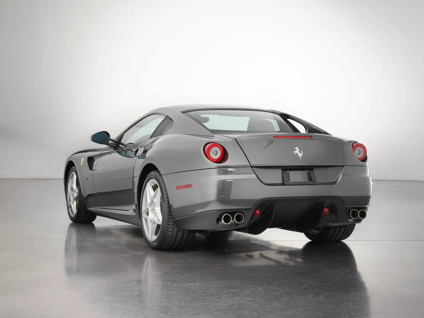 Ferrari_599_1_generation__Coupe__11.jpg