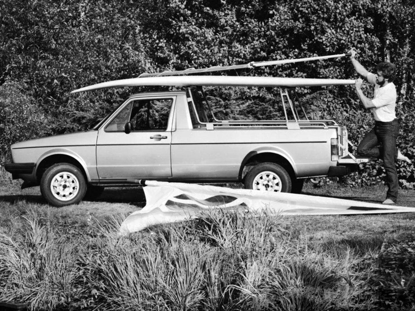 Volkswagen_Caddy_1_generation__Pickup_single-cab__3.jpg