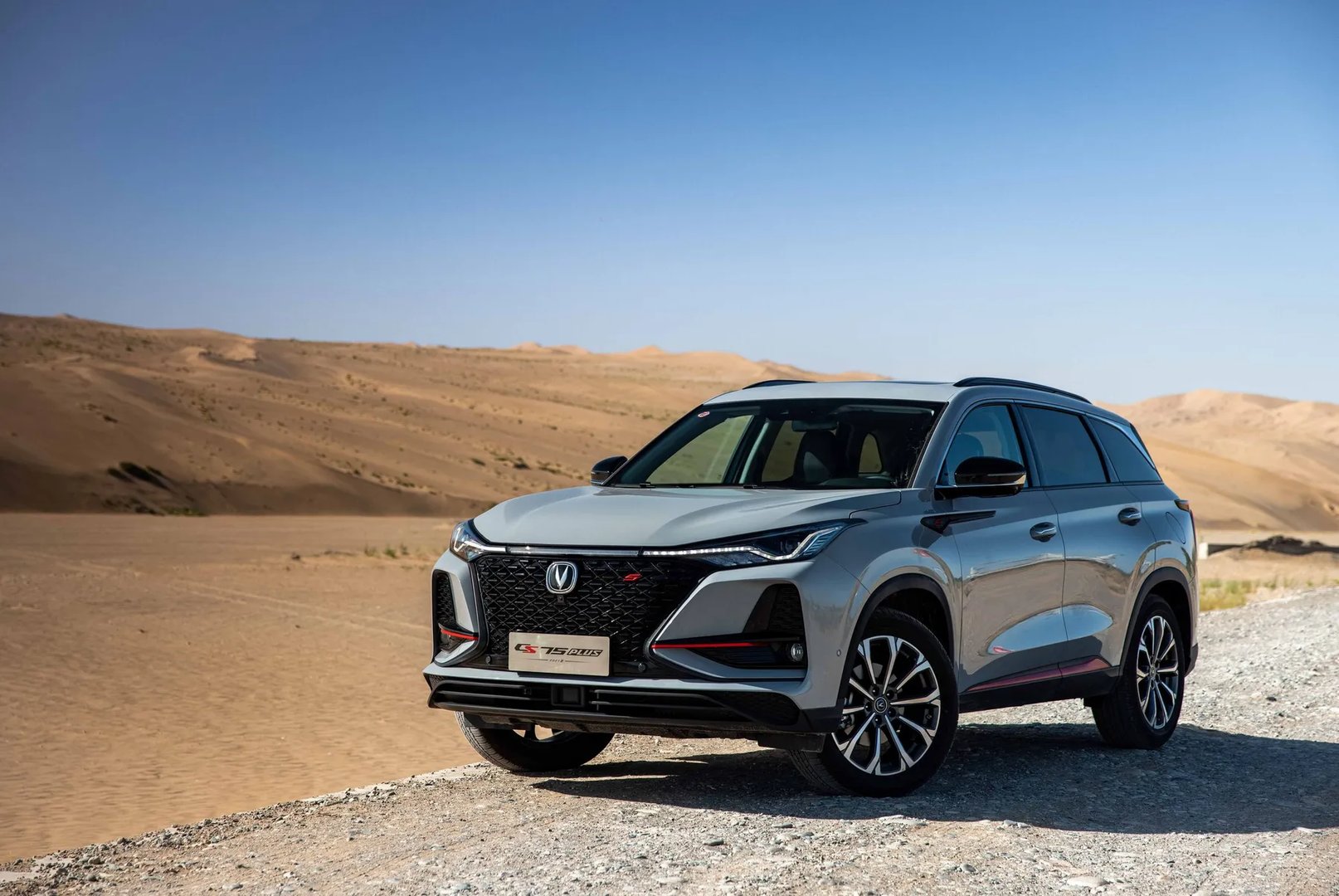 Changan_CS75_Plus_1_generation__SUV_5-doors__2.jpg