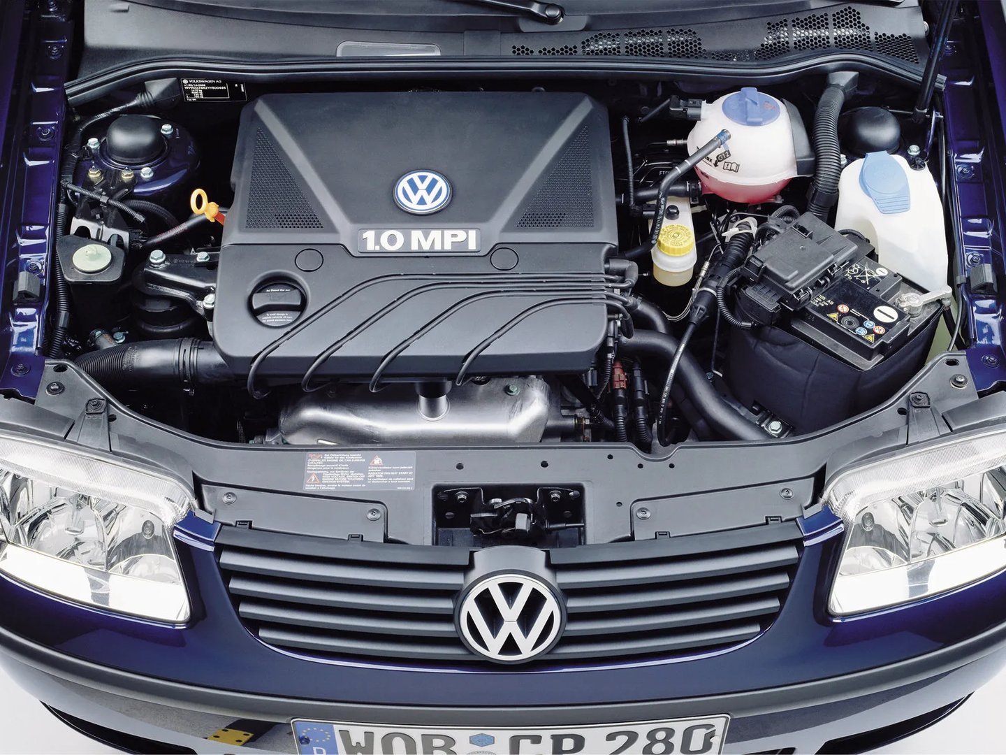 Volkswagen_Polo_3_generation_restyling__Mini_3-doors__3.jpg