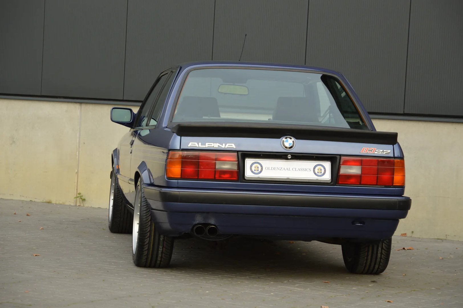 Alpina_B3_1_generation__Coupe__12.jpg