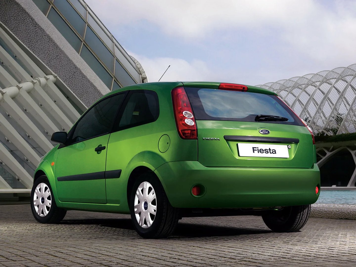 Ford_Fiesta_5_generation_restyling__Mini_3-doors__1.jpg