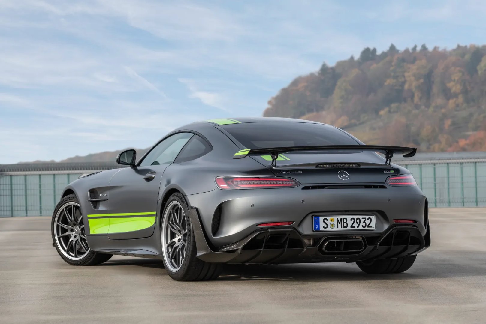 Mercedes_AMG_GT_1_generation_restyling__Coupe__4.jpg