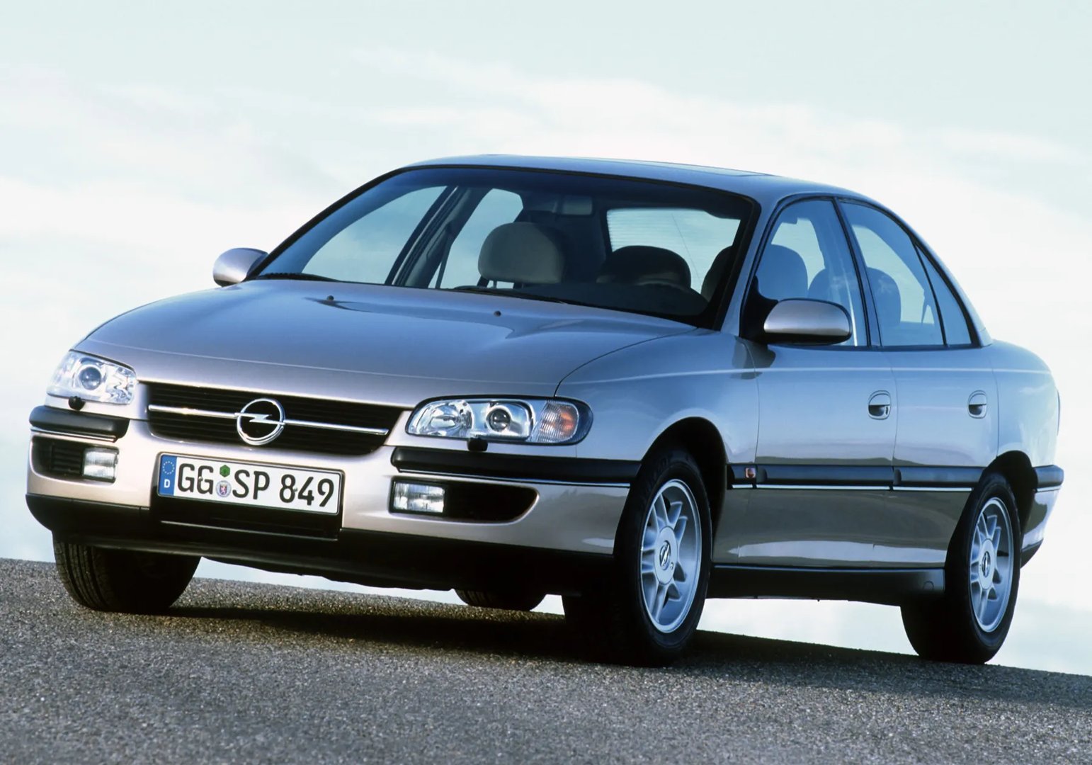 Opel Omega 2 generation  Sedan
