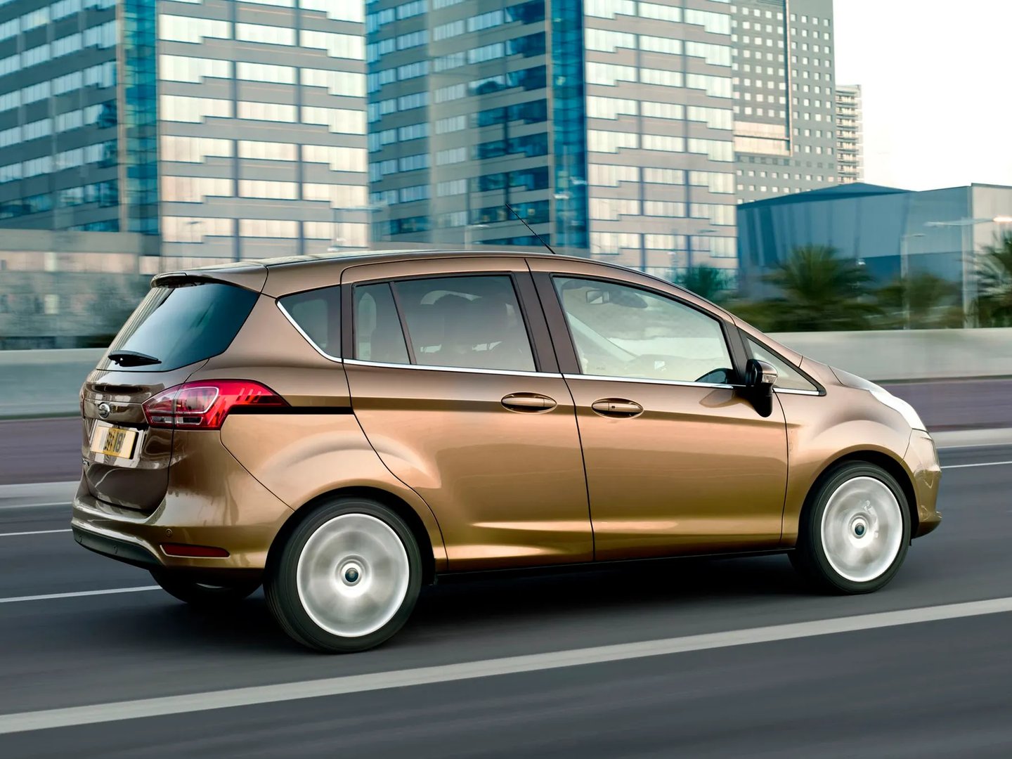 Ford_B-MAX_1_generation__Compact_Van__5.jpg