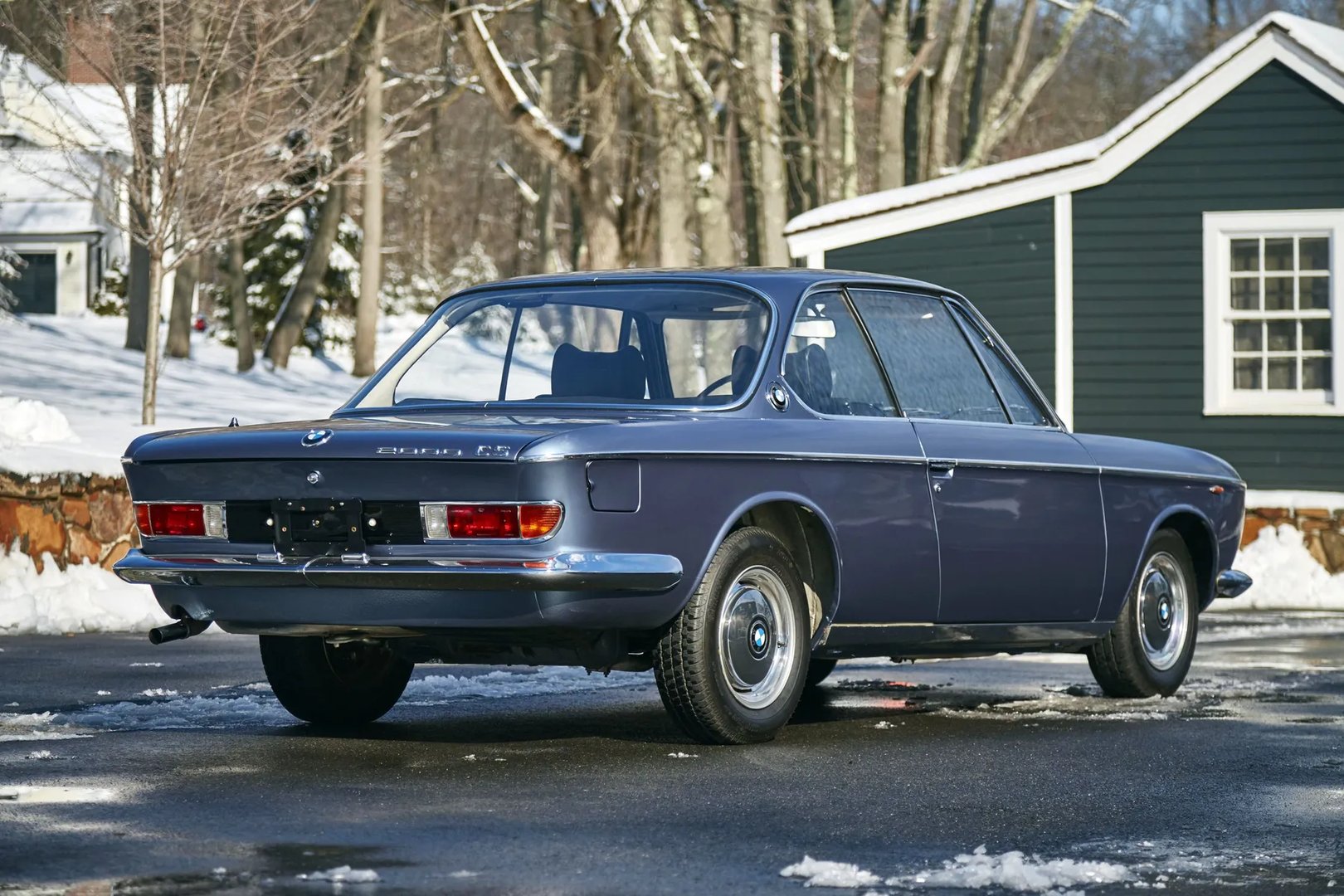 BMW_2000_C_CS_1_generation__Coupe__2.jpg