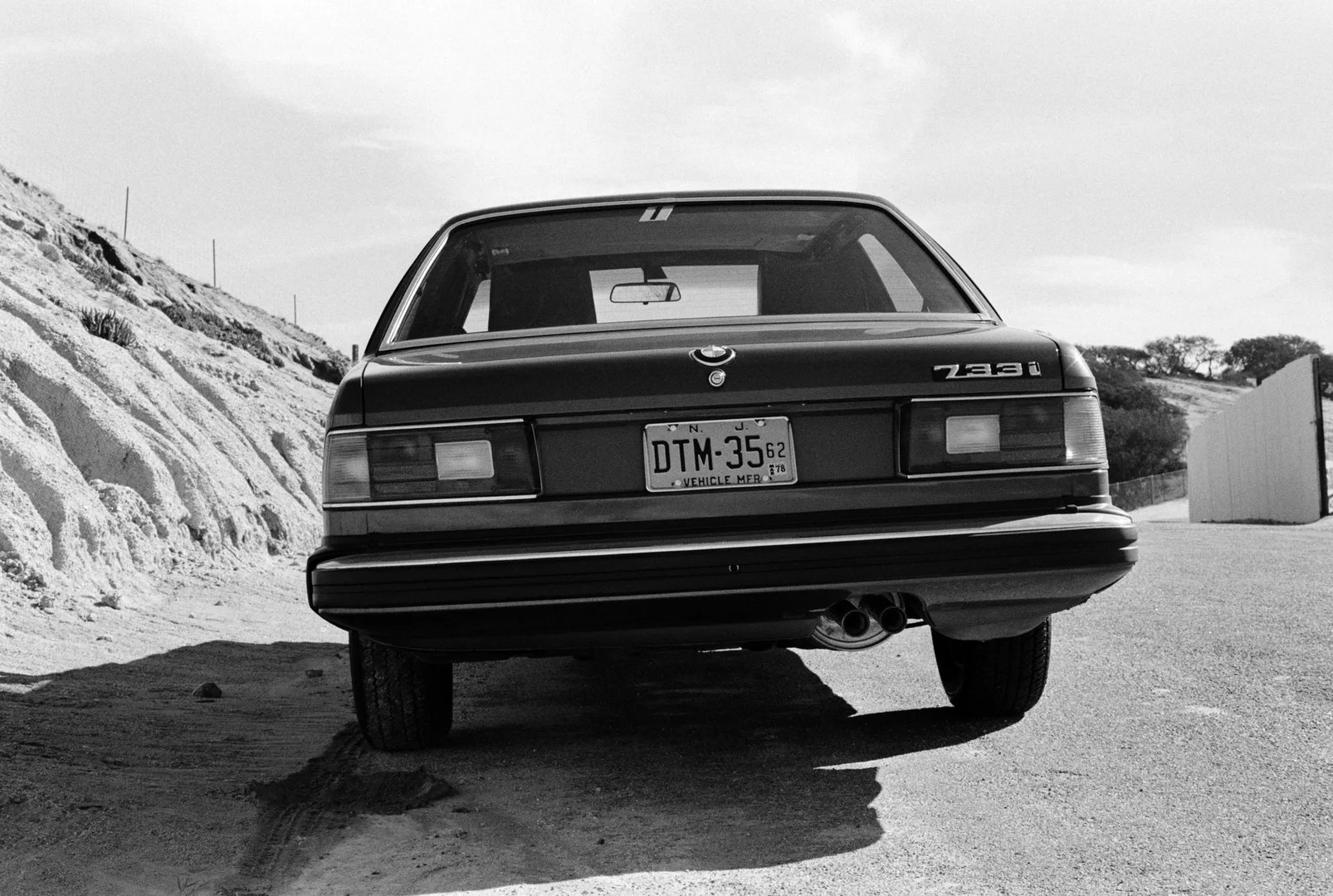 BMW_7_series_1_generation__Sedan__11.jpg