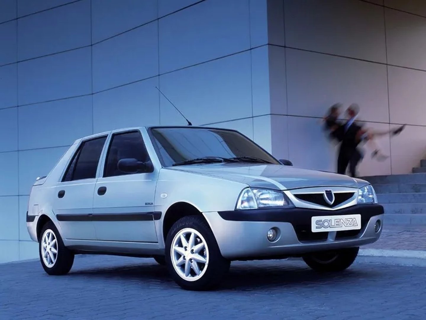 Dacia_Solenza_1_generation__Liftback__5.jpg