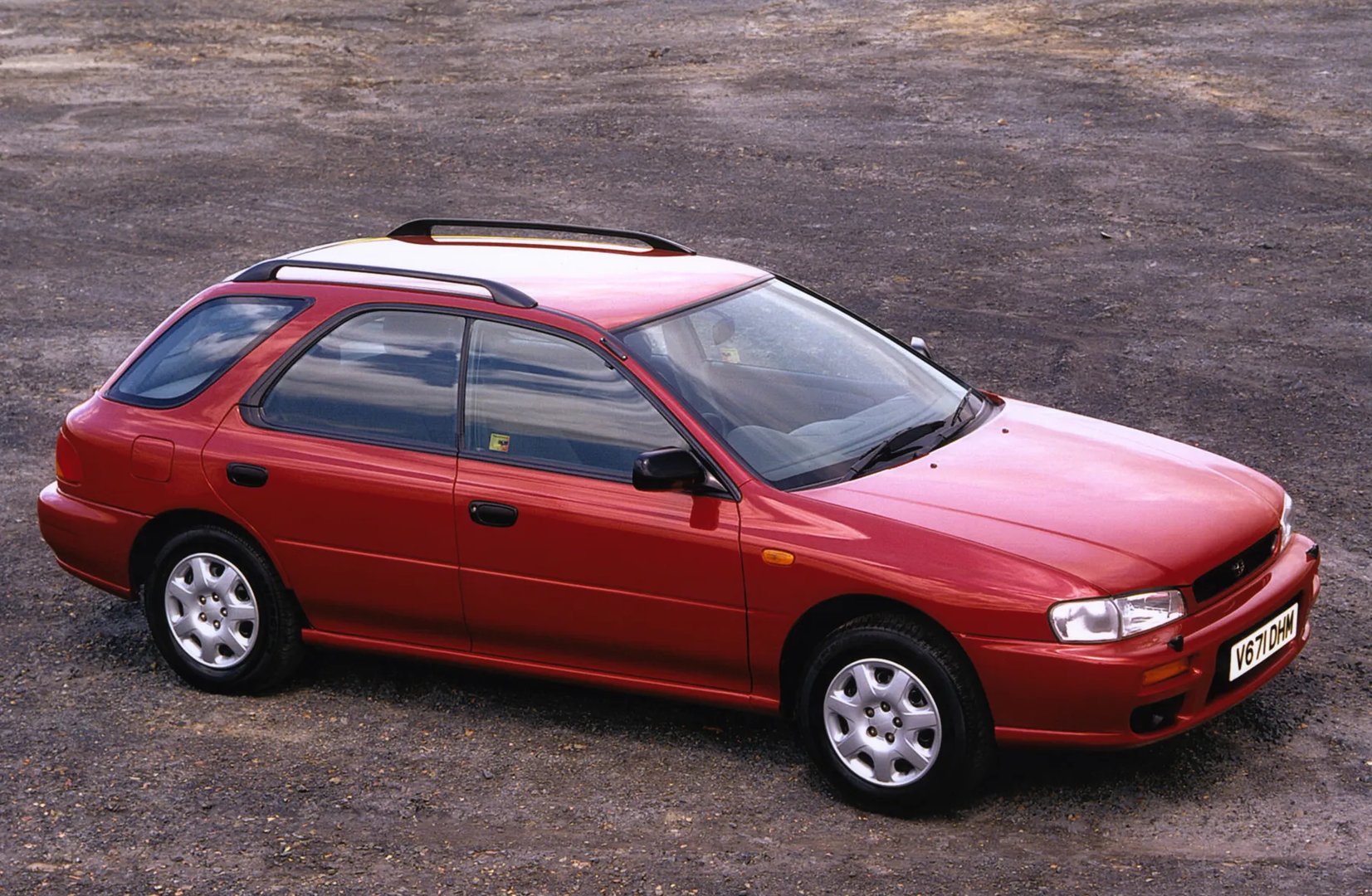 Subaru_Impreza_1_generation__Estate_5-door__5.jpg