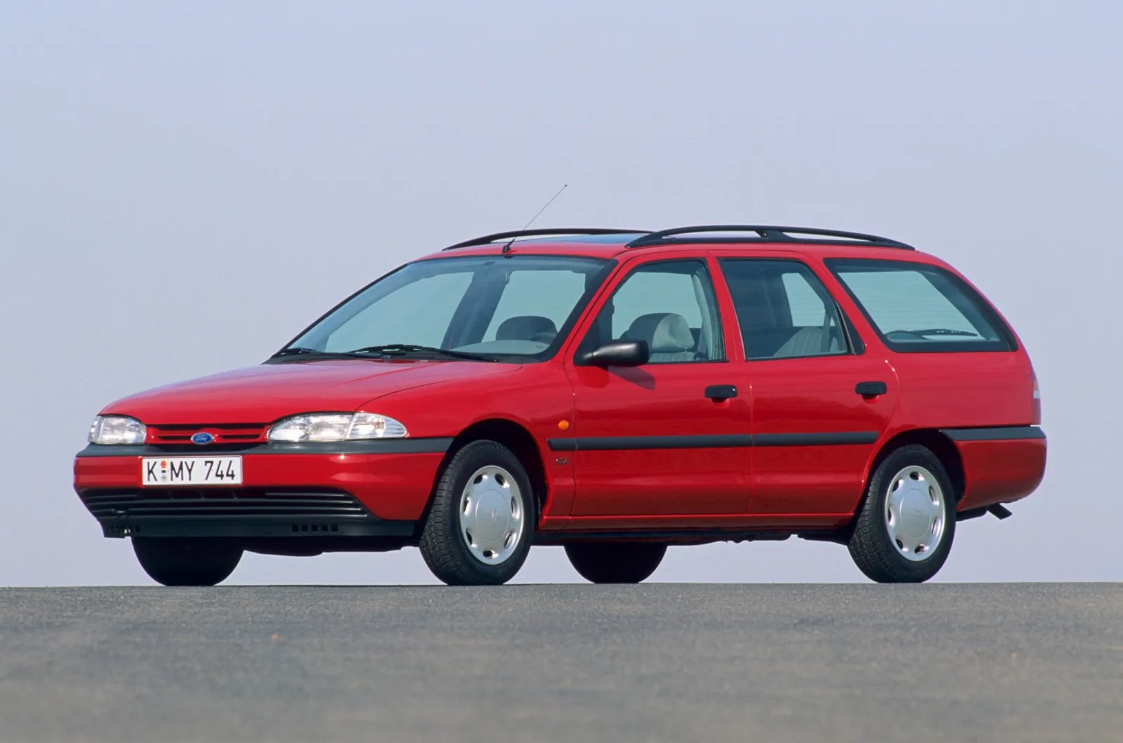Ford Mondeo 1 generation  Estate 5-door