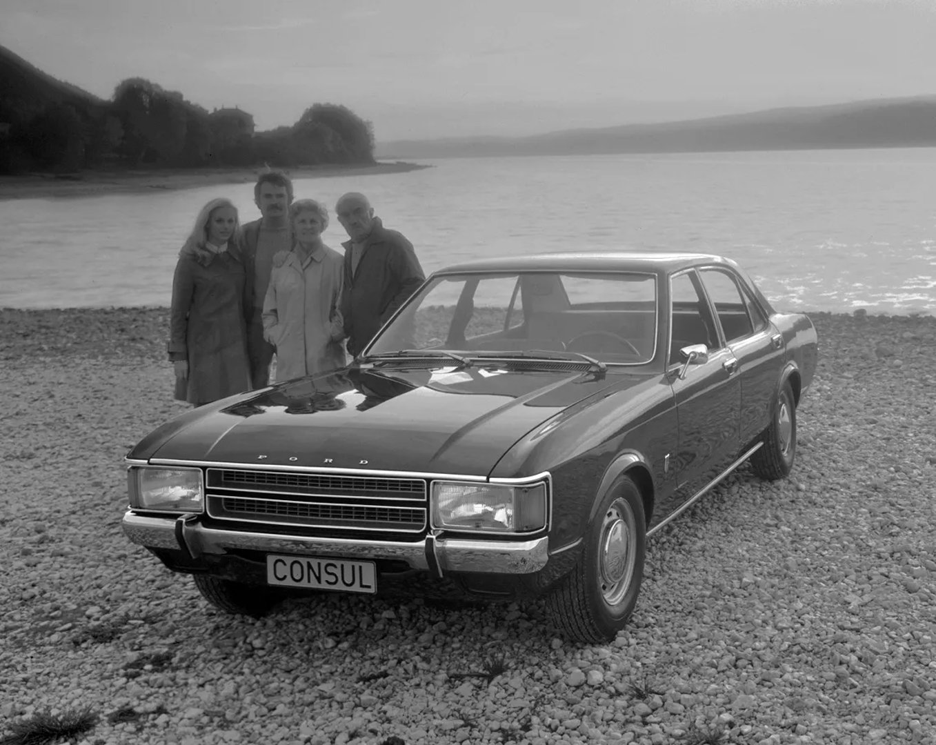 Ford_Consul_1_generation__Sedan__6.jpg